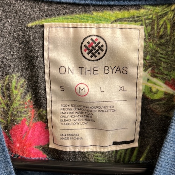 On The Byas blue / floral Tee - Picture 5 of 5